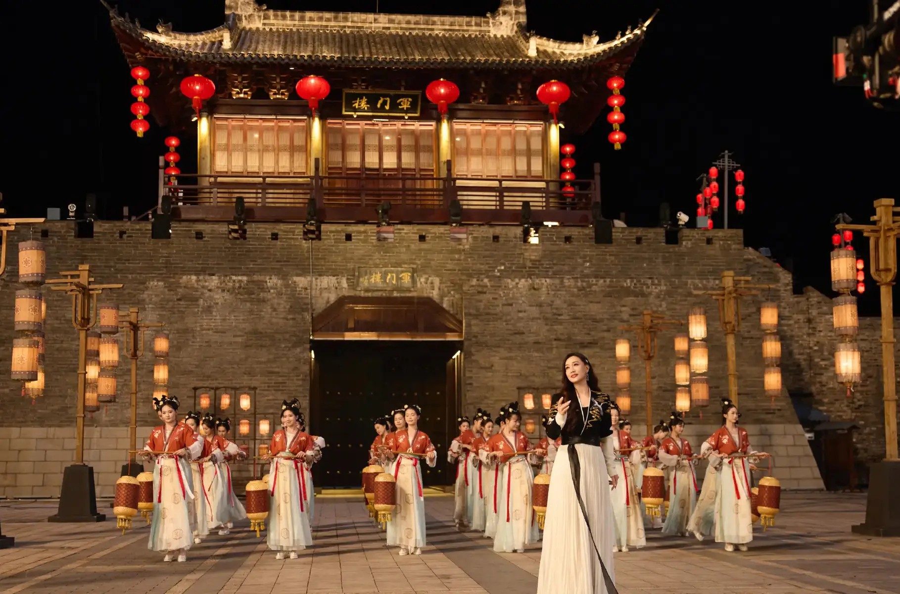 《震耳欲聋》陷维权风波:中国手语律师第一人唐帅的“以法维权”之战