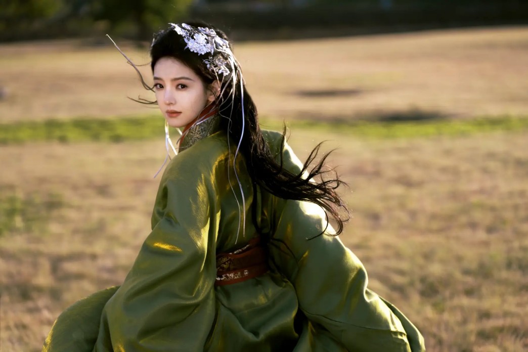 丁泽仁发长文回应“唯一的姐”事件