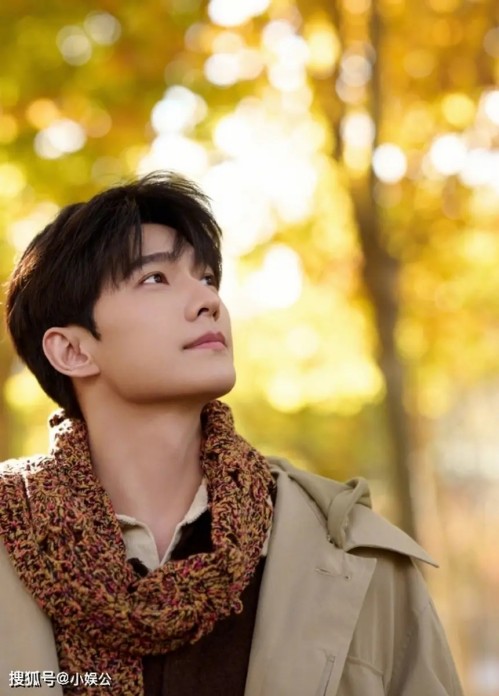 王思聪新女友被曝光！身材比懒懒还辣，亲自帮拎包正在“甜蜜期”