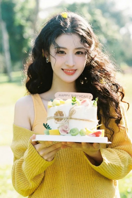 谢娜自曝明年举办个人演唱会，称“我那些歌也要拿出来见人”